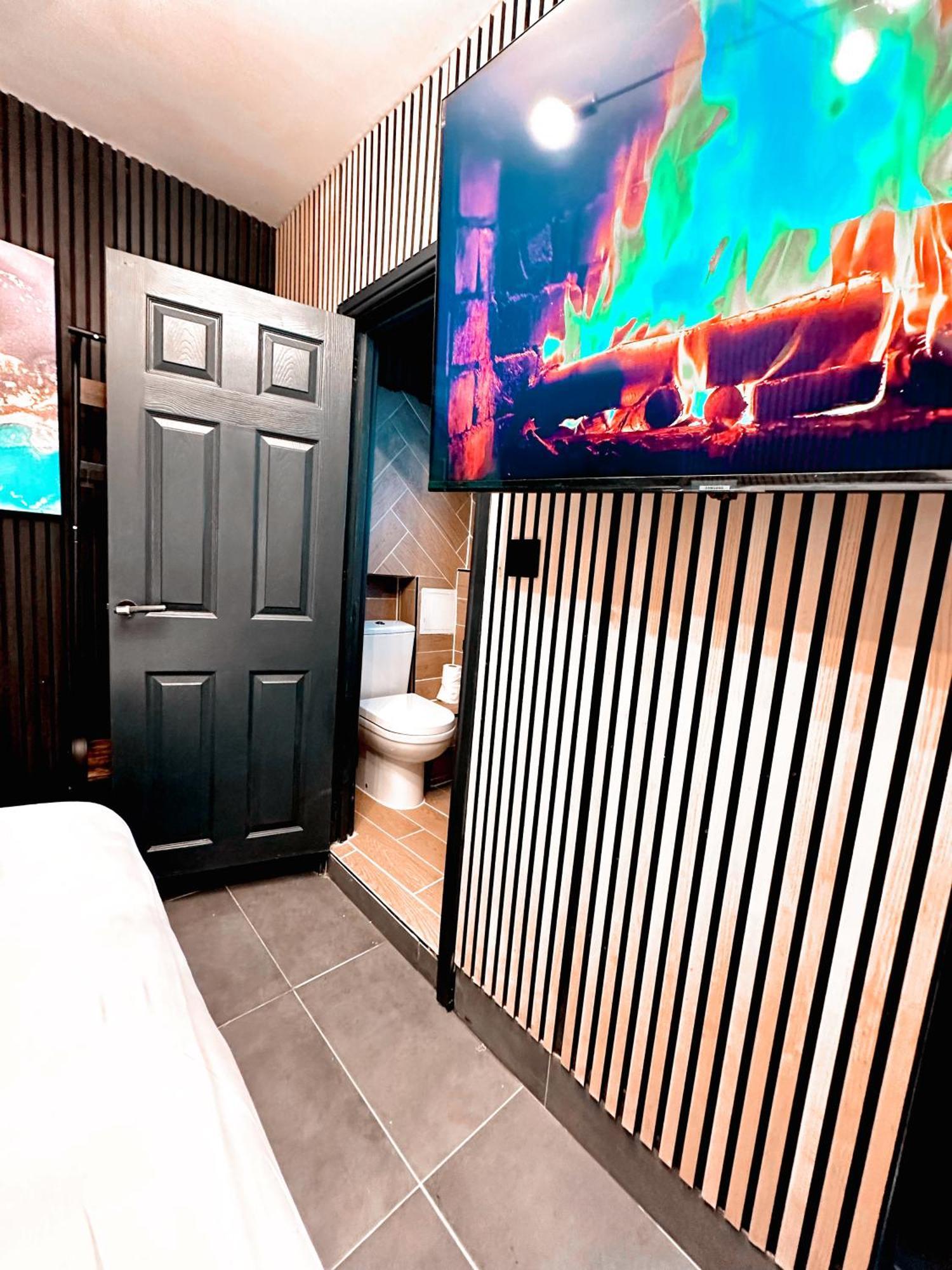 G Eighty Four Aparthotel London Exterior photo